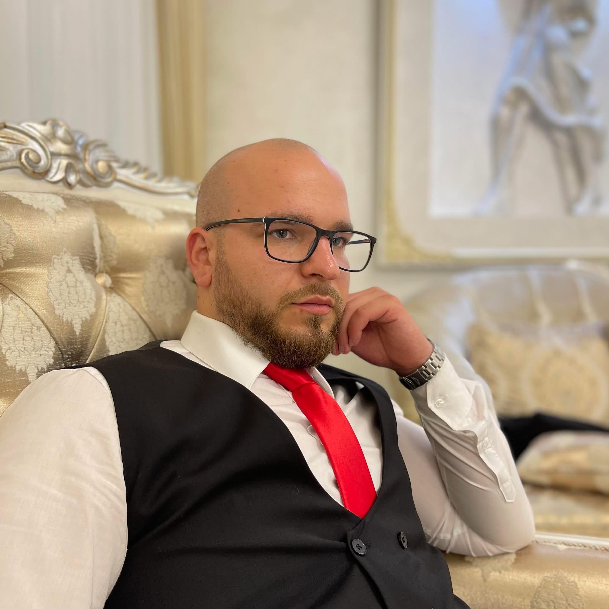 Lucian Lupascu — Manual Driving Instructor